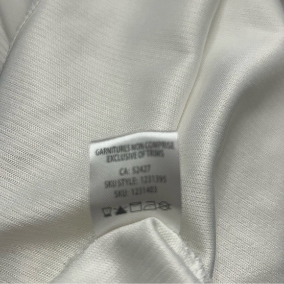 ➕Lily Morgan Ivory Ruffled sleeve Women's Top - Picture 4 of 6